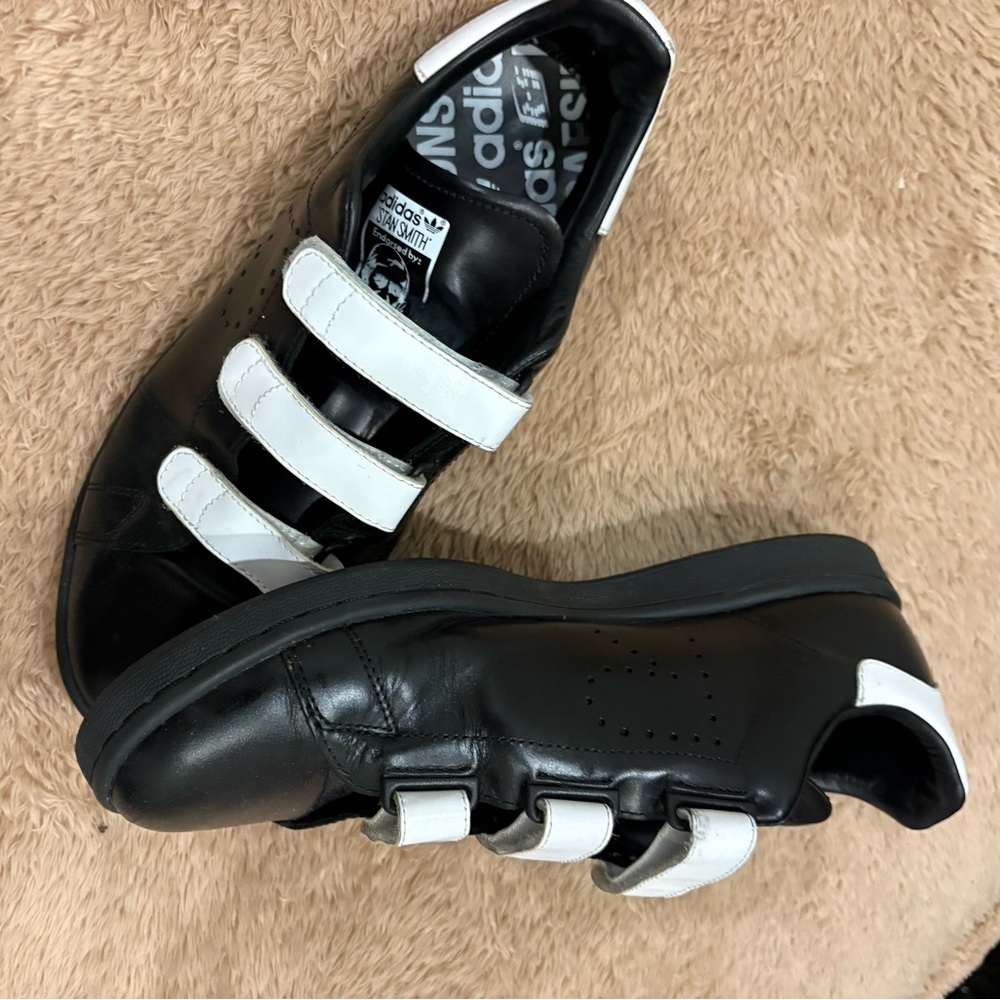 Adidas Men's Black and White Strap Sneakers Raff Simmons